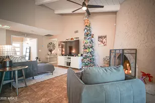 702 E Coral Gables Dr, Phoenix, AZ 85022 - Photo 33