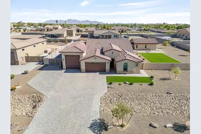 13531 W Tuckey Court, Glendale, AZ 85307 - Photo 17