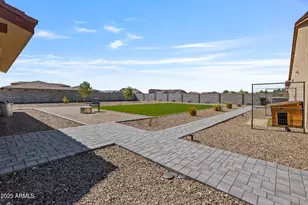 13531 W Tuckey Ct, Glendale, AZ 85307 - Photo 9