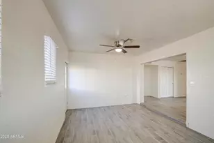 1129 E South Mountain Ave, Phoenix, AZ 85042 - Photo 11