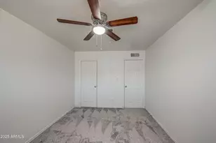 1129 E South Mountain Ave, Phoenix, AZ 85042 - Photo 25