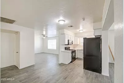 1129 E South Mountain Avenue, Phoenix, AZ 85042 - Photo 7