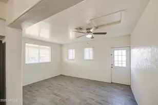 1129 E South Mountain Ave, Phoenix, AZ 85042 - Photo 13