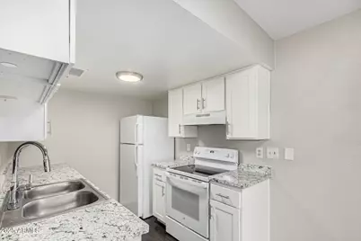 2133 W Turney Avenue #D76, Phoenix, AZ 85015 - Photo 3