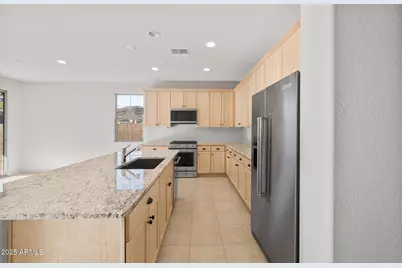 31968 N 134th Drive, Peoria, AZ 85383 - Photo 11