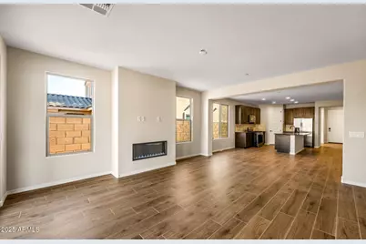 13544 W Cassia Trail, Peoria, AZ 85383 - Photo 11