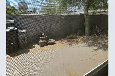 215 E Lexington Avenue, Phoenix, AZ 85012 - Photo 11