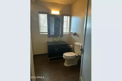 215 E Lexington Avenue, Phoenix, AZ 85012 - Photo 15