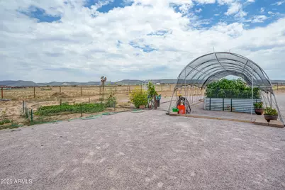 26340 N Vineyard Lane, Paulden, AZ 86334 - Photo 39