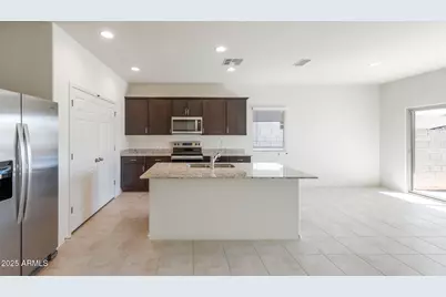 43005 W Palo Amarillo Road, Maricopa, AZ 85138 - Photo 1