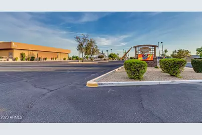 10612 W Oakmont Drive, Sun City, AZ 85351 - Photo 67