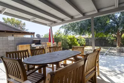 537 W Posada Avenue, Mesa, AZ 85210 - Photo 17