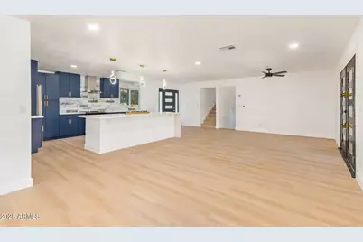 5524 N 39th Avenue, Phoenix, AZ 85019 - Photo 9