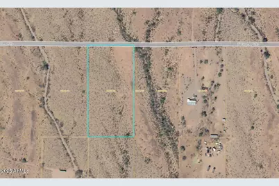 321Xx W Carefree Highway #6, Wittmann, AZ 85361 - Photo 1