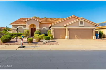 4704 E Hearn Road, Phoenix, AZ 85032 - Photo 1