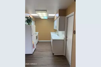 13071 N 100th Drive, Sun City, AZ 85351 - Photo 9