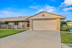 10114 W Royal Oak Rd, Sun City, AZ 85351 - Photo 1