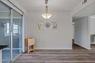 10114 W Royal Oak Rd, Sun City, AZ 85351 - Photo 31