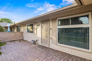 10114 W Royal Oak Rd, Sun City, AZ 85351 - Photo 5