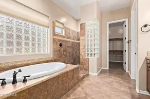 12481 W Milton Dr, Peoria, AZ 85383 - Photo 5