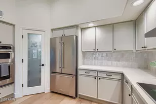 8184 E Jenan Dr, Scottsdale, AZ 85260 - Photo 21