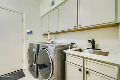 8184 E Jenan Drive, Scottsdale, AZ 85260 - Photo 35