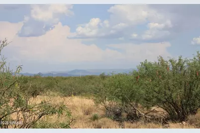 019B Copper Sky Road #6, Huachuca City, AZ 85616 - Photo 5