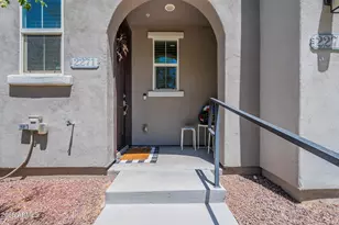2271 E Hidalgo Ave, Phoenix, AZ 85040 - Photo 1