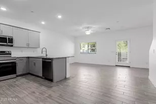 1318 S 105th Pl, Mesa, AZ 85209 - Photo 9