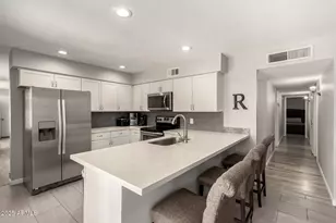 5209 N 61st Dr, Glendale, AZ 85301 - Photo 11