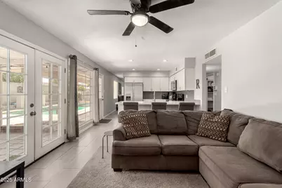 5209 N 61st Drive, Glendale, AZ 85301 - Photo 9