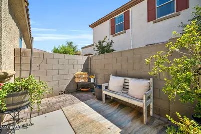 12038 W Davis Lane, Avondale, AZ 85323 - Photo 3