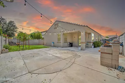 12038 W Davis Lane, Avondale, AZ 85323 - Photo 47