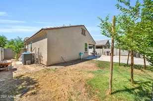 12038 W Davis Ln, Avondale, AZ 85323 - Photo 33