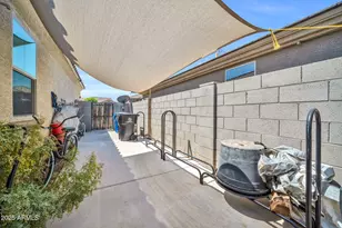 12038 W Davis Ln, Avondale, AZ 85323 - Photo 37