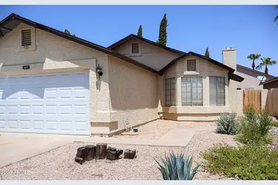 3052 E Siesta, Phoenix, AZ 85050 - Photo 1