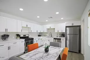 1323 W 10th Pl, Tempe, AZ 85281 - Photo 3