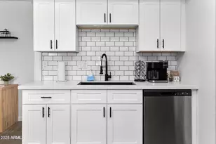 1098 E Fremont Dr, Tempe, AZ 85282 - Photo 13