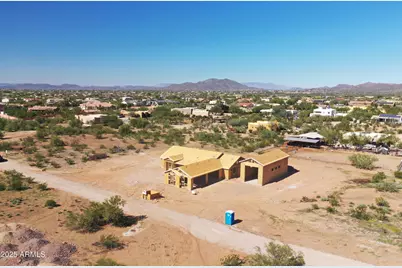 1686 E Creek Canyon Road, Phoenix, AZ 85086 - Photo 25