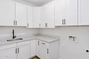 1686 E Creek Canyon Rd, Phoenix, AZ 85086 - Photo 19