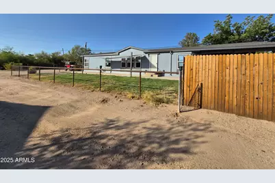 51033 N Mockingbird Road, Wickenburg, AZ 85390 - Photo 39