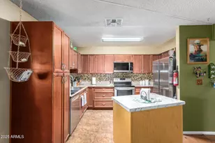 9672 N 72nd Ave, Peoria, AZ 85345 - Photo 9