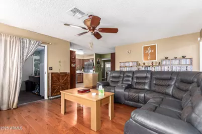9672 N 72nd Avenue, Peoria, AZ 85345 - Photo 5