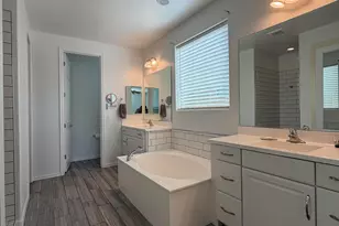 2041 W Larissa Ln, San Tan Valley, AZ 85144 - Photo 31