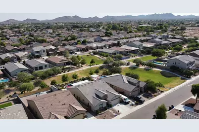 2041 W Larissa Lane, San Tan Valley, AZ 85144 - Photo 47