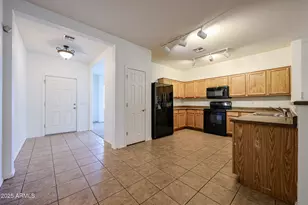 45449 W Alamendras St, Maricopa, AZ 85139 - Photo 11