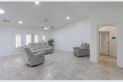 167 S Hancock Trail, Casa Grande, AZ 85194 - Photo 7