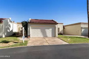 562 S Palo Verde, Mesa, AZ 85208 - Photo 1