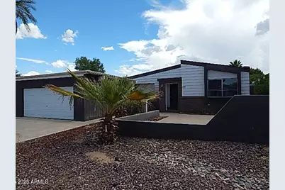 10449 W Devonshire Avenue, Phoenix, AZ 85037 - Photo 1