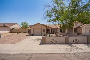 3231 W Tonopah Dr, Phoenix, AZ 85027 - Photo 1